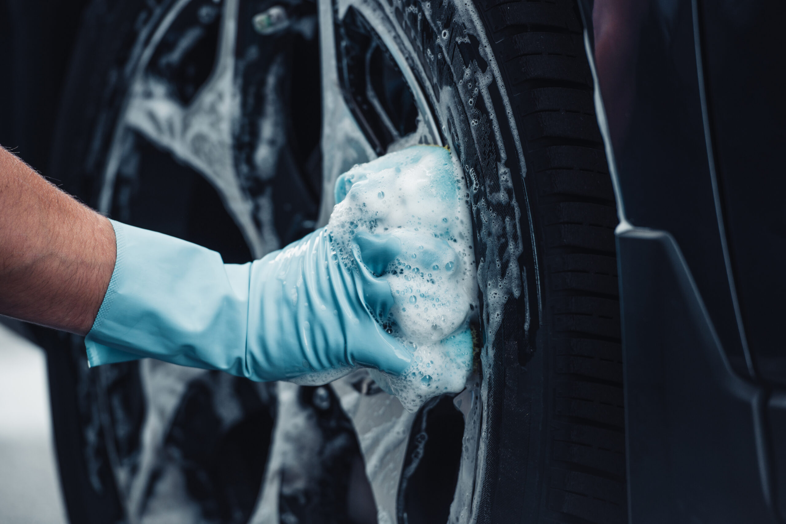 Wheel and rim cleaning