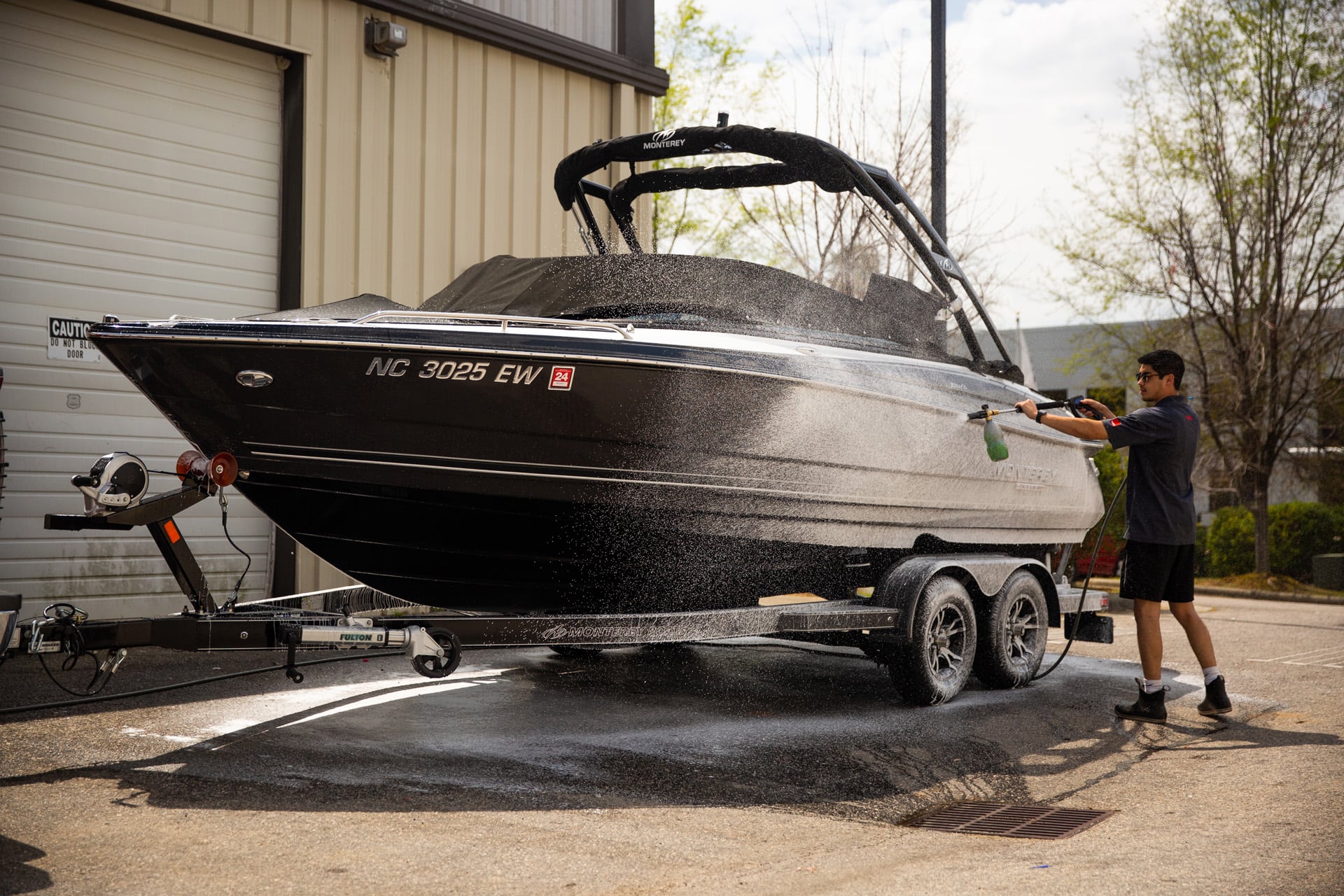 Professional mobile boat and marine detailing service